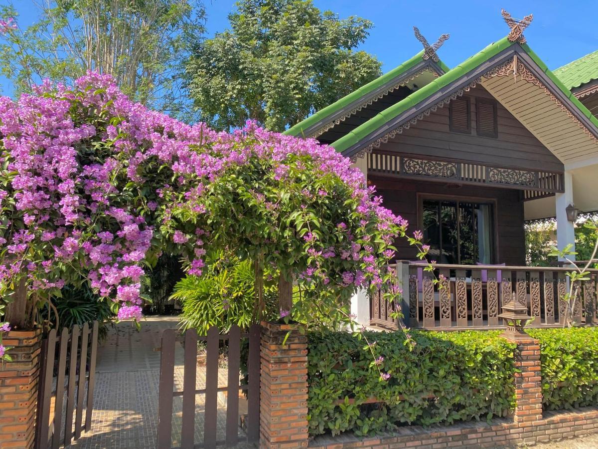 Thai Thai Sukhothai Resort Exterior photo